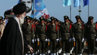 بين العقلانية والمجازفة... واشنطن تختار خامنئي: من نعرفه خير ممن نجهله