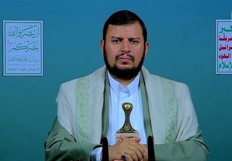 الحوثي: إيران تمتلك ترسانة صاروخية هائلة وقوة عسكرية مؤمنة