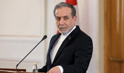 عراقجي: لا مفاوضات مع واشنطن قبل وقف الهجمات الإسرائيلية...  والتوجه إلى موسكو لبحث التصعيد