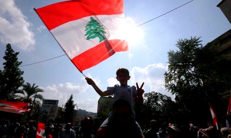 بين نيران الخارج وضغوط الداخل... لبنان على حافة انفجار اجتماعي!
