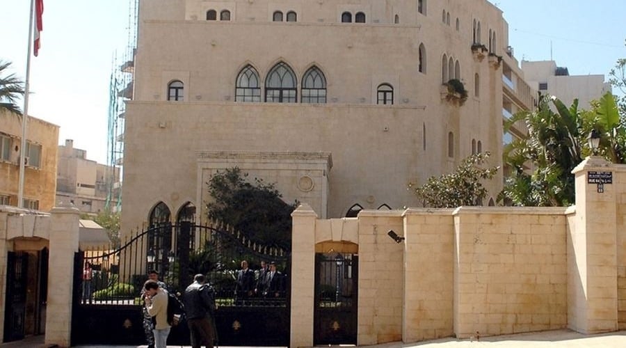 في عين التينة... بري يستعرض التطورات مع القائم بأعمال إيران