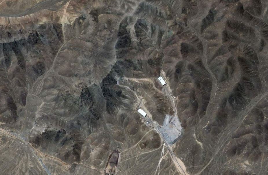 اليورانيوم المُهرب وضربات "B-2"... القصة الكاملة لهجوم فوردو