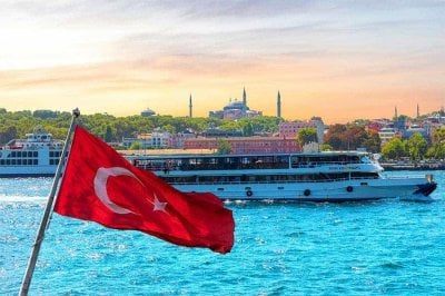 تركيا تعرض الوساطة: مفاوضات لإنهاء التوتر بعد الضربات الأميركية والإسرائيلية