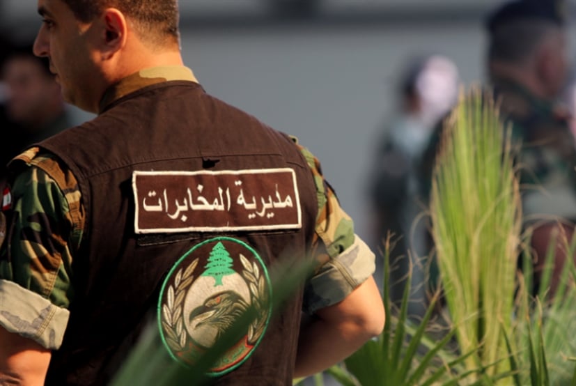 "المخابرات" توقف مطلوباً أثناء بيع بيك آب مسروق في بعلبك