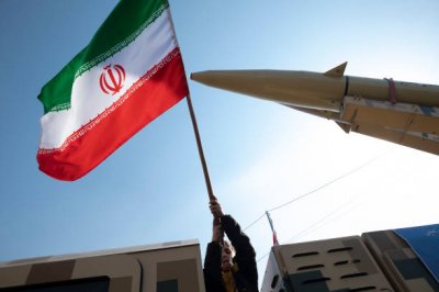 طهران تؤكد قدرتها على وضع حد لأي عدوان