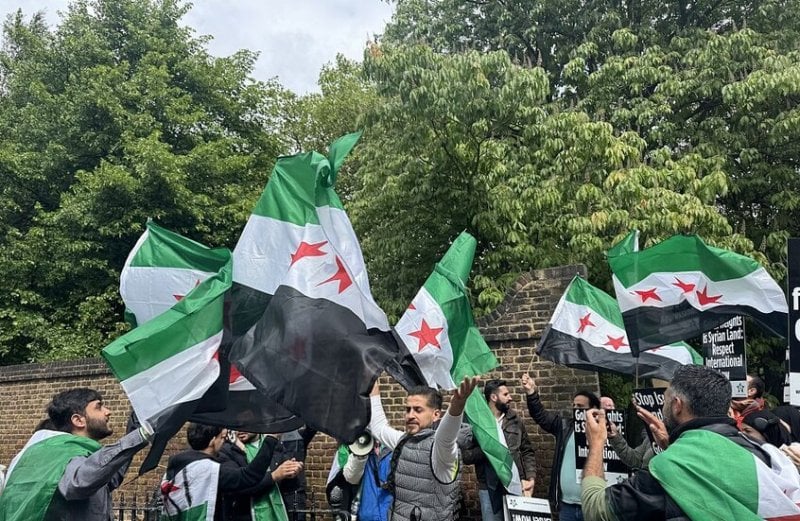 تواصل يومي بين إسرائيل وسوريا... وعملية التطبيع ممكنة

