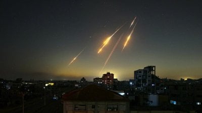 قبل الهدنة: إسرائيل تقضي على قيادات إيرانية بارزة