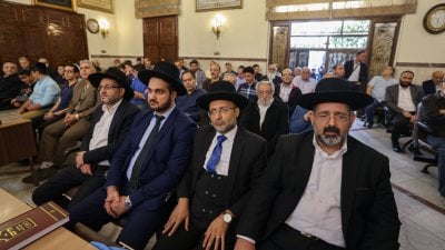 بتهمة التعاون مع إسرائيل... إيران تشن حملة اعتقالات داخل الجالية اليهودية 