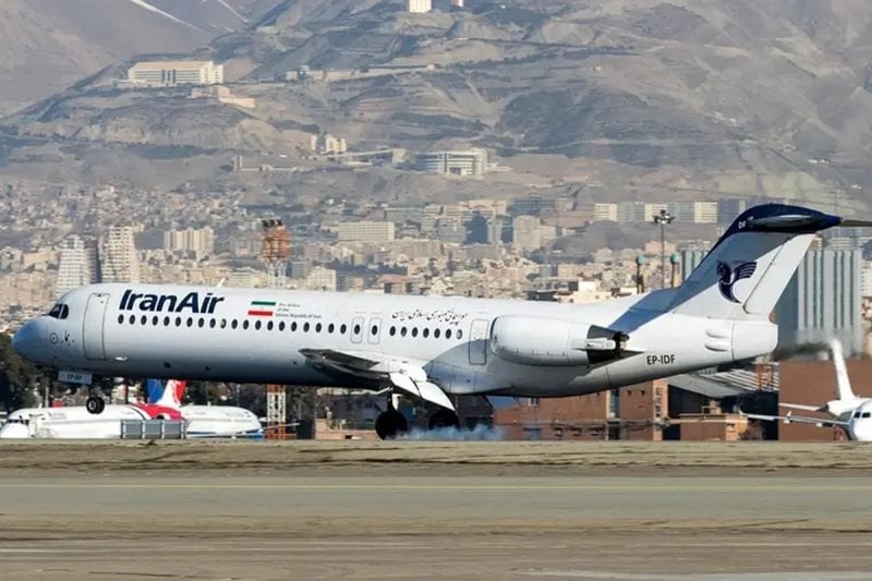  بعد التهدئة مع إسرائيل... إيران تعيد فتح مجالها الجوي جزئيًا