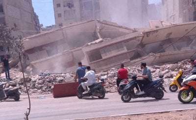 بالصورة: انهيار مبنى في الضاحية الجنوبية لبيروت