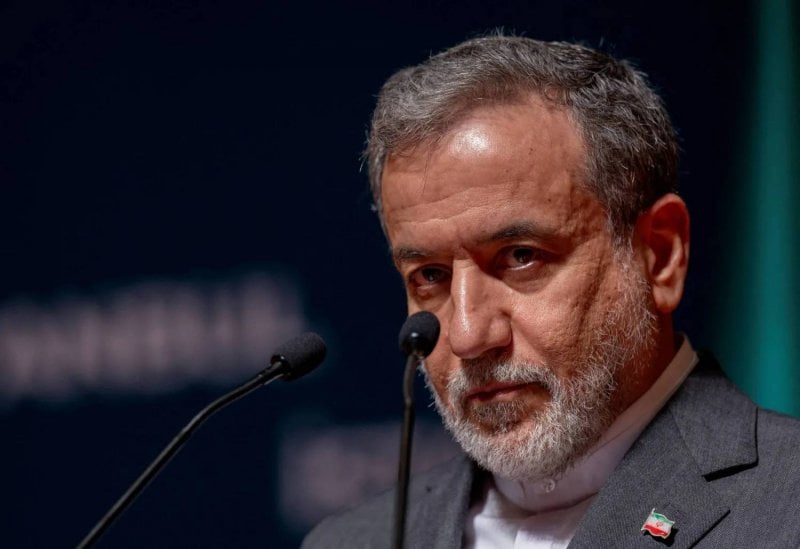 "إيران ليست لبنان"... عراقجي يتوعّد بردّ حاسم على أي خرق
