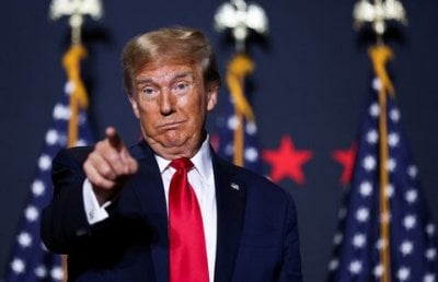 ترامب يهاجم مسؤولًا أميركيًا: شخص أحمق!