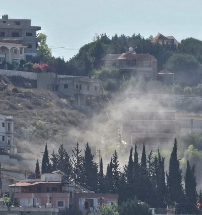 غارة إسرائيلية تستهدف منزلاً في الجبل الأحمر