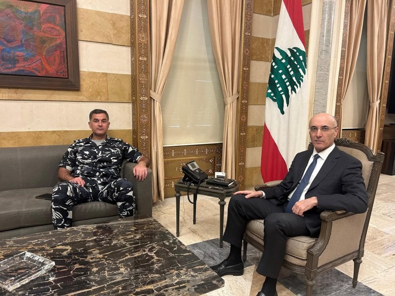 لقاء بين الحجار وعبدالله (صورة)
