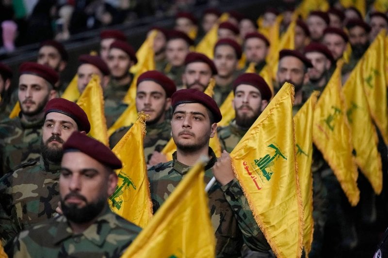 حزب الله يُعيد التموضع ويُحضّر للرد: هل بدأ العدّ العكسي نحو الحرب الثانية؟
