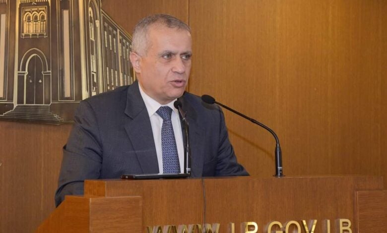  "العدالة الاجتماعية حق للجميع"... طرابلسي يدافع عن حقوق الموظفين والمدرسين!
