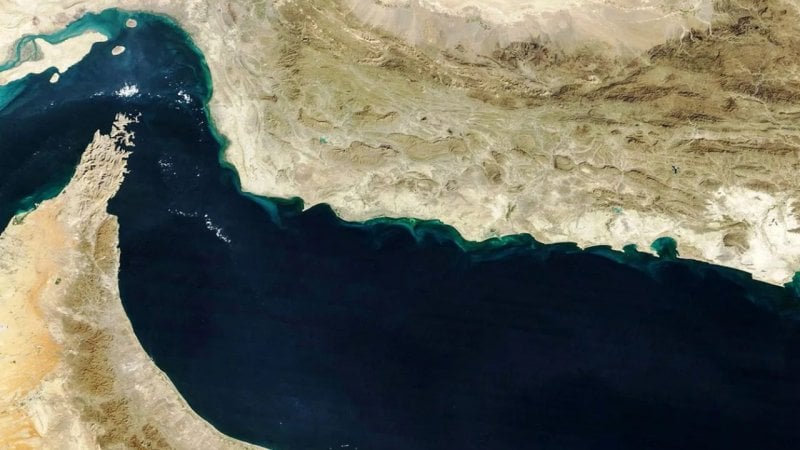 مصير مضيق هرمز... ومخاوف أميركية من نية إيران 

