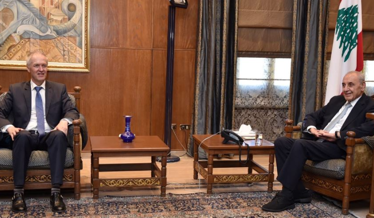 لبحث إعادة الإعمار في لبنان... بري يستقبل ممثل البنك الدولي
