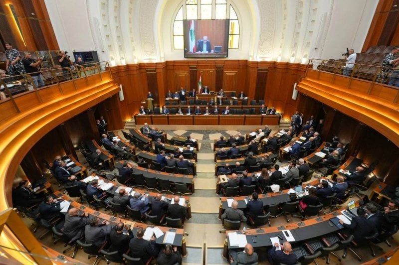 البرلمان والحكومة يفضلان الإقتراض من البنك الدولي ...المحاصصة تطل برأسها من جديد 