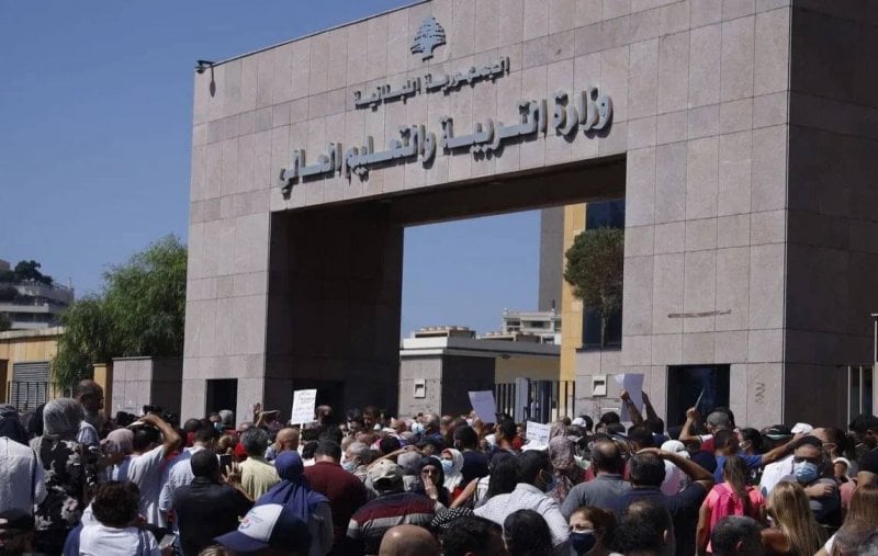 بشأن "أجور المراقبة"... طلبٌ من "حراك المعلمين المتعاقدين" إلى وزيرة التربية!