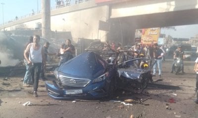 في تصعيد خطير... إسرائيل تستهدف سيارة على أوتوستراد خلدة! (فيديو)