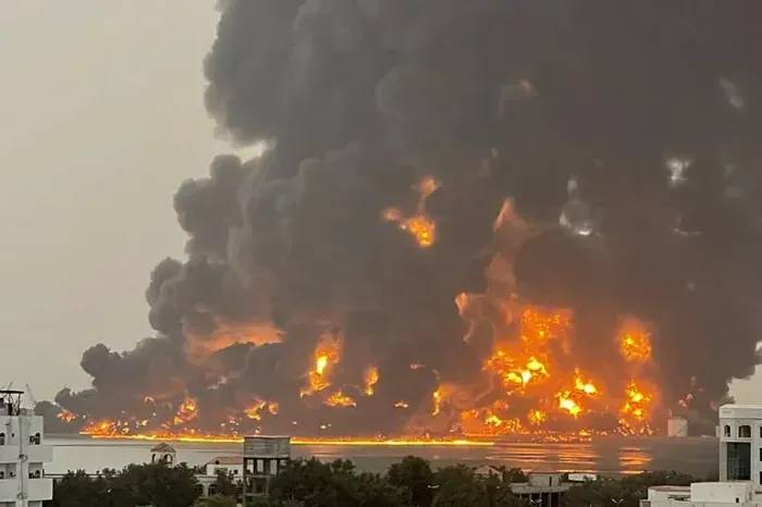 بطائرات وصواريخ باليستية... أنصار الله تقصف مطار بن غوريون وميناء أسدود 