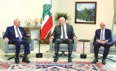 بند يُفجّر التباين بين الرؤساء الثلاثة