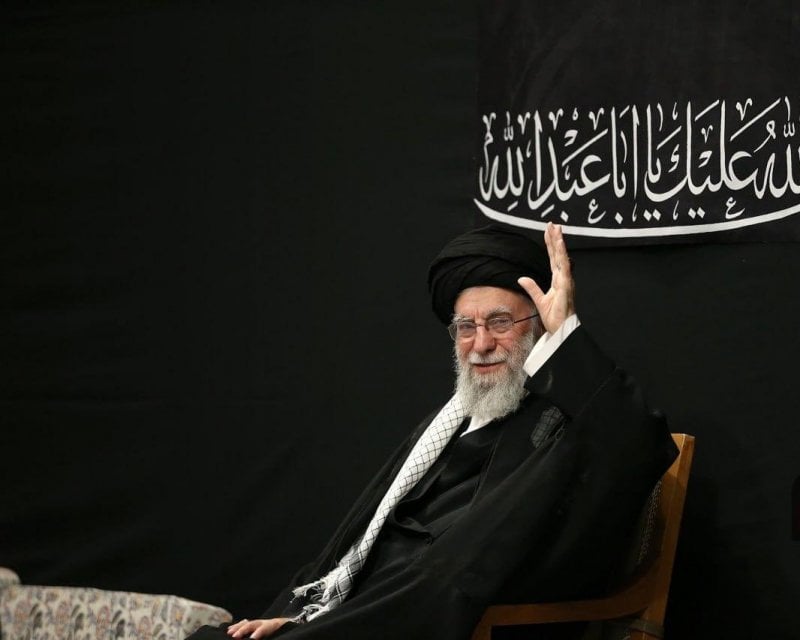 بعد حرب الـ 12 يوم... بالفيديو: أول ظهور علني لخامنئي