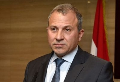باسيل ليس على 