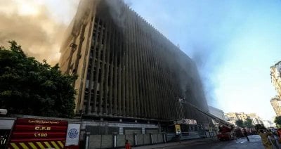كارثة اتصالات في قلب القاهرة... حريق يودي بـ4 أرواح ووزير يطمئن!