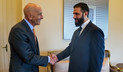 لقاء الشرع وباراك في قصر الشعب: تحوّل في بروتوكول العلاقة مع واشنطن!