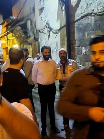 بالفيديو والصور: الشرع يتجول في أزقة دمشق القديمة