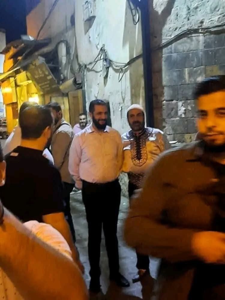 بالفيديو والصور: الشرع يتجول في أزقة دمشق القديمة
