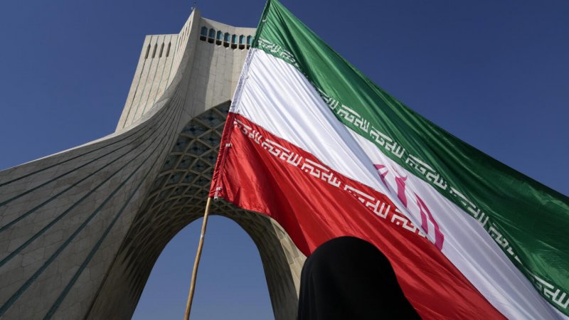 بعد قصف المنشآت النووية... إيران ترفض التفاوض وترامب يتحدث عن لقاء وشيك!