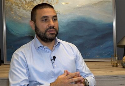 لبنان يهدي اميركا 