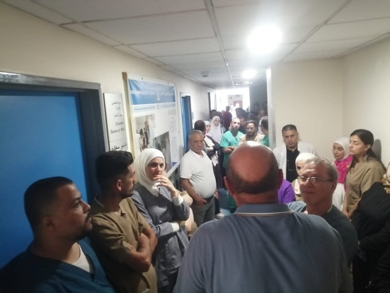 التوقف التام عن العمل يبدأ غداً... ماذا فعل موظفو مستشفى الحريري؟ (فيديو)