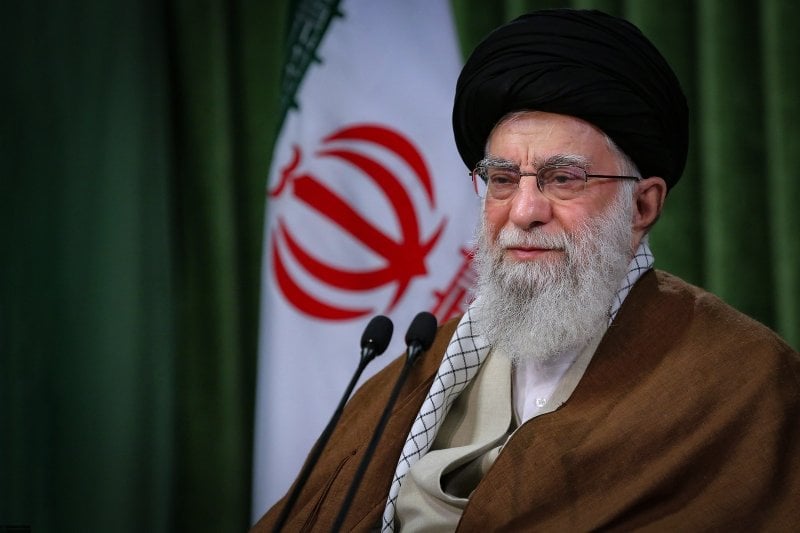  "كان في غرفة القيادة"... قاليباف: الخامنئي أصدر توجيهات مباشرة

