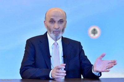 جعجع يحمّل الرئيس عون مسؤولية التردّد في حسم الملفات