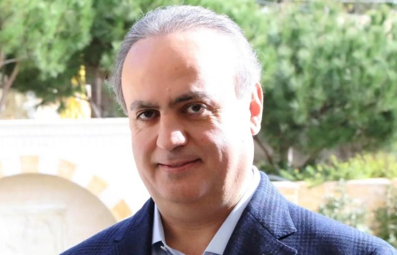 وهاب يدعم موقف الشرع... العفو العام تأخّره غير مبرر
