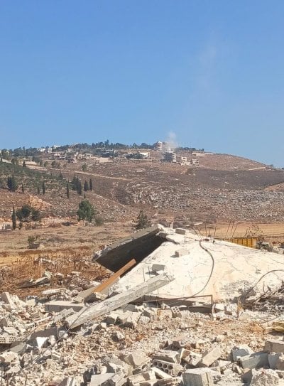 مسيرة إسرائيلية تستهدف منزلاً في الخيام (صورة)