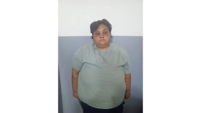 مستخدمةً سيارة أجرة... امرأة متورطة بعمليات سلب في جبل لبنان