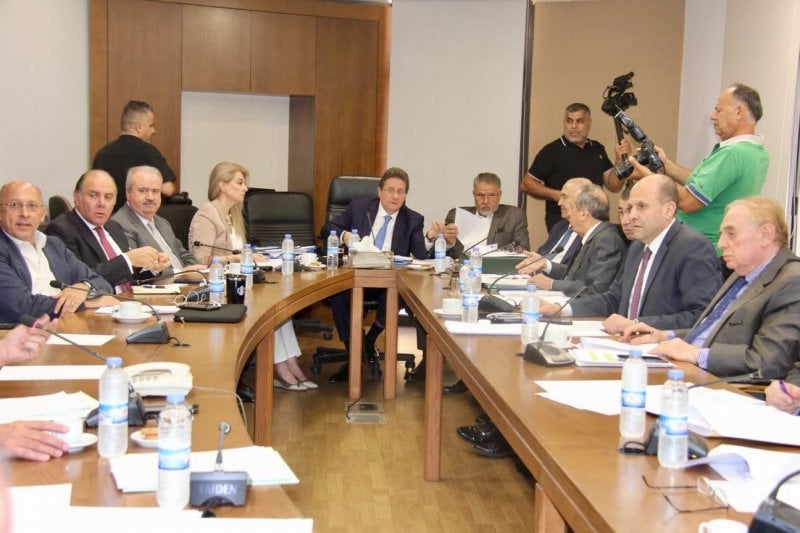 "الحكومة تخرق تعهداتها"... كنعان: الإصلاح لا يكتمل من دون قانون الودائع