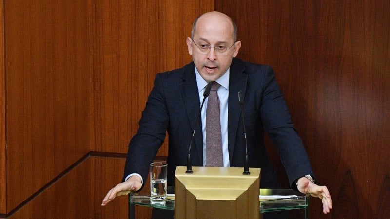 الشعب ينتظر اجابات حاسمة... عون:سنجدد ثقتنا بالحكومة