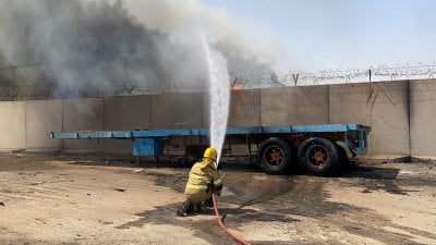 مشاهدٌ مرعبة من داخل الكويت... مقتل نحو 50 شخصًا في حريق 