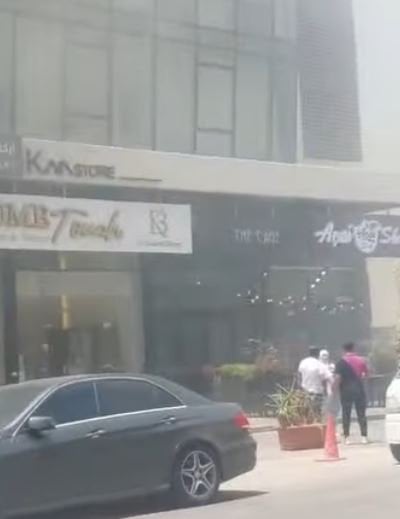  بالفيديو: حريق مفاجئ داخل مطعم في طرابلس... إليكم ما حصل