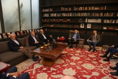 تضامنًا مع جنبلاط ورفضًا للفتنة... ثلاث رؤساء سابقين في كليمنصو (فيديو)