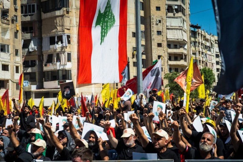 "اعتداءٌ على كرامة الأمة"... نائب حزب الله ينتقد"هرولة التطبيع مع العدو"