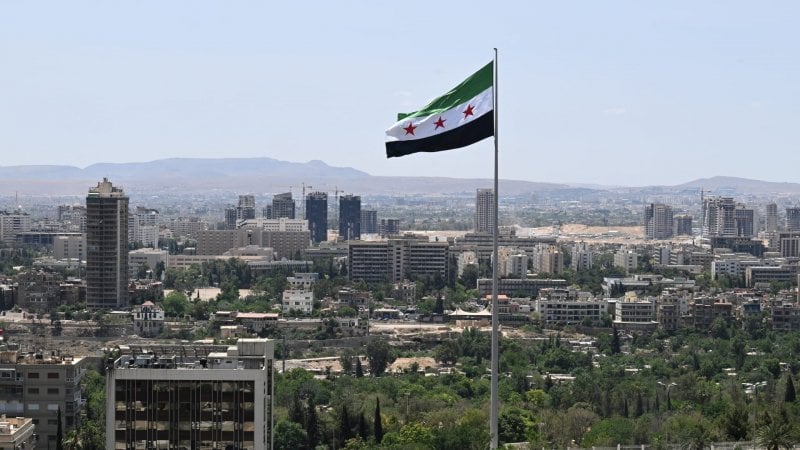 "رفض التقسيم"... إيران ومصر تؤكدان دعم وحدة سوريا 