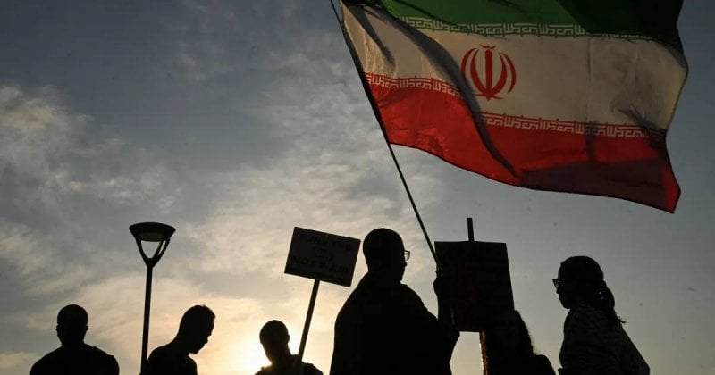 "قادة قُتلوا داخل منازلهم"... إيران تعترف بـ"اختراقات موساديّة"