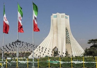 إيران تحذر أوروبا من إعادة العقوبات... والملف النووي متوقف!